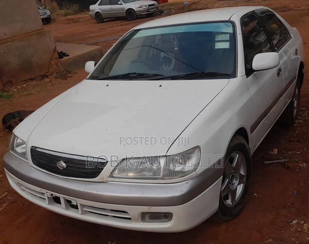 Toyota Corona Premio 2001 White