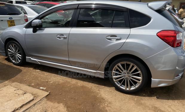 Subaru Impreza 2.0i PZEV 4dr Hatchback AWD (2.0L 4cyl 5M) 2014 Gray