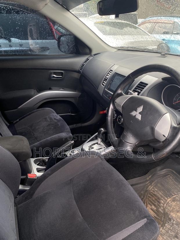 Mitsubishi Outlander ES 2011 Black