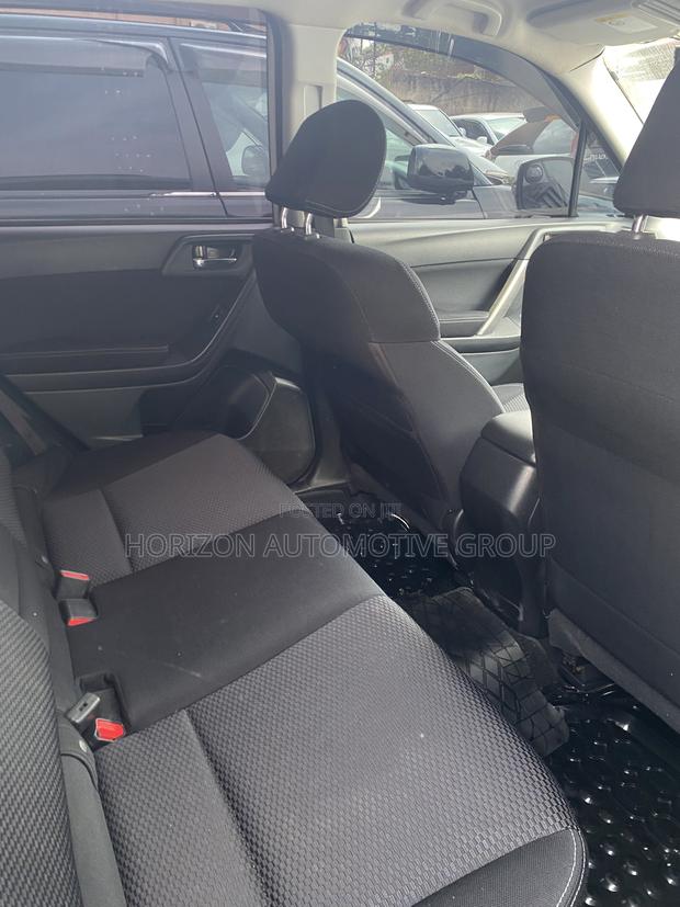 Subaru Forester 2.0XT Touring AWD 2016 Black