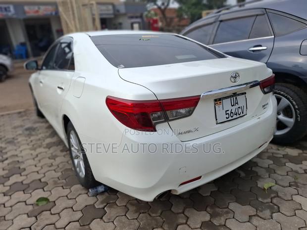Toyota Mark X 2013 White