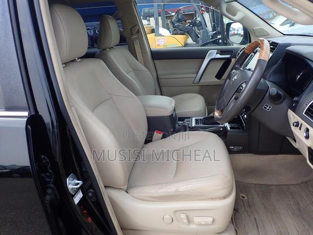 Toyota Land Cruiser Prado 2.8 2018 Black
