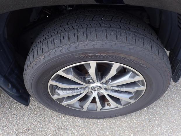 Toyota Land Cruiser Prado 2.8 2018 Black