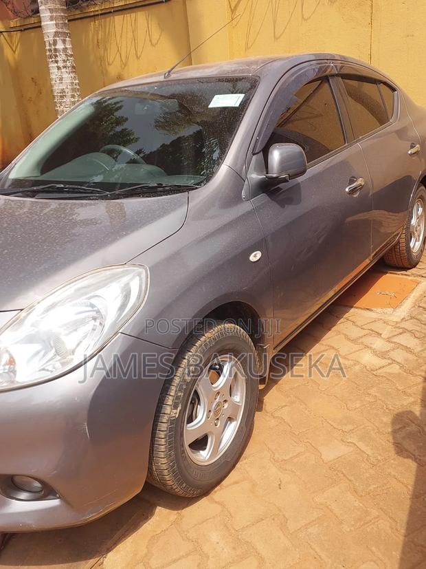 Nissan Latio 1.2 2012 Gray
