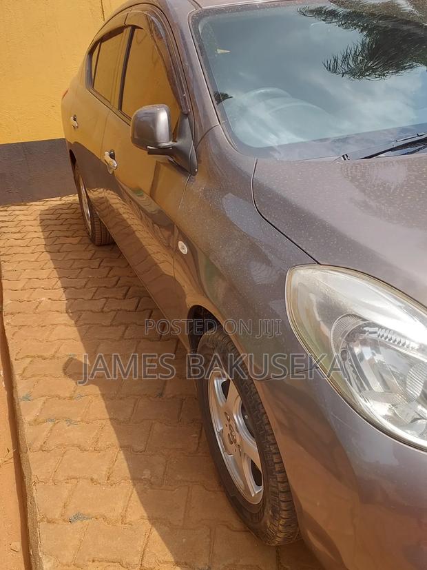 Nissan Latio 1.2 2012 Gray
