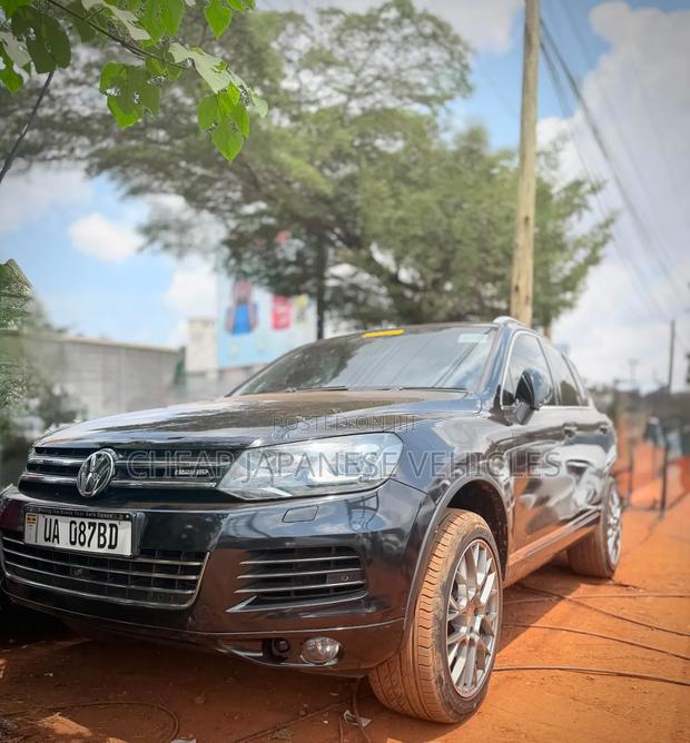 Volkswagen Touareg 2014 Black