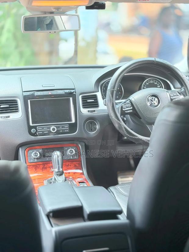 Volkswagen Touareg 2014 Black