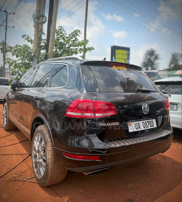 Volkswagen Touareg 2014 Black