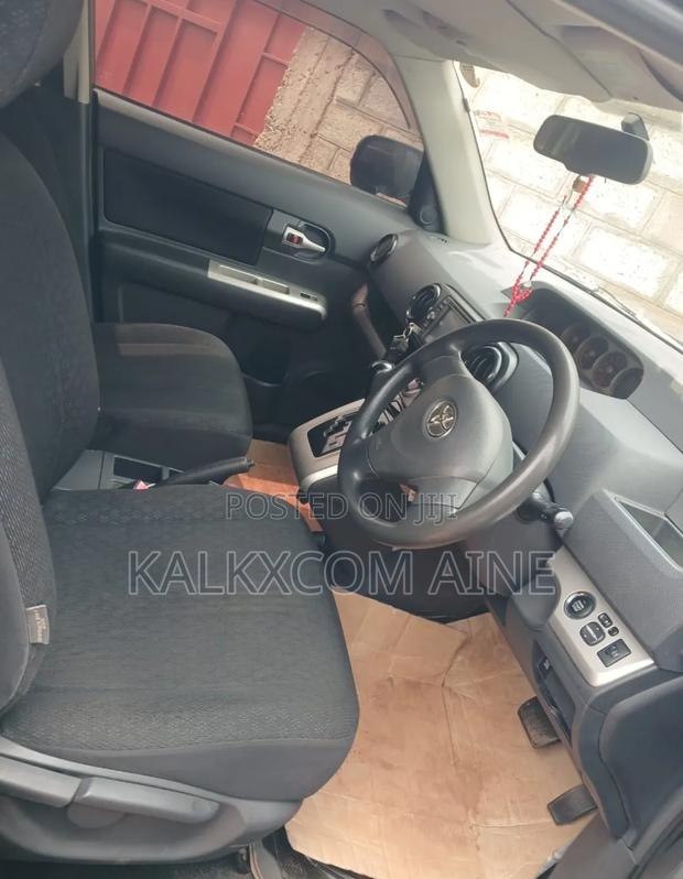 Toyota Rumion 1.5 FWD 2023 Burgundy