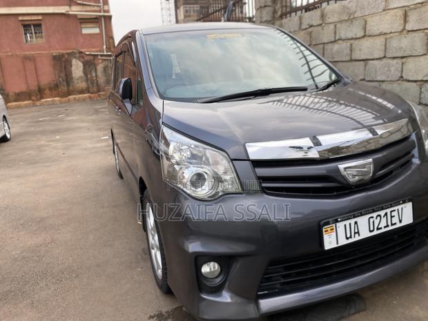 Toyota Noah 2015 Black