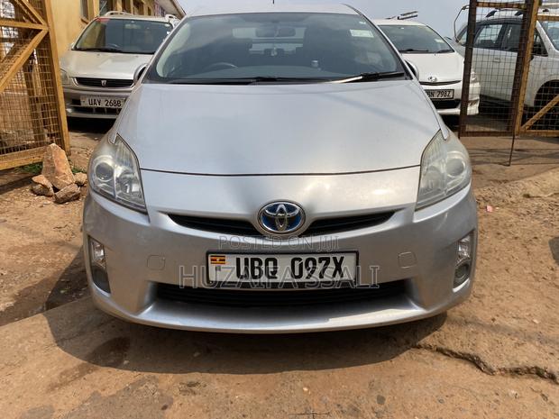 Toyota Prius 2019 Silver