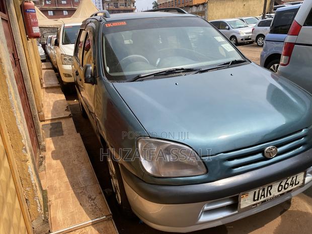Toyota Raum 2008 Blue