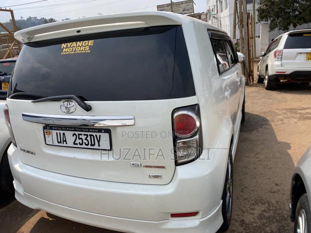 Toyota Rumion 2024 White