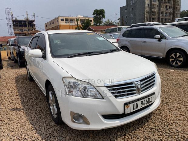 Toyota Premio 2012 White
