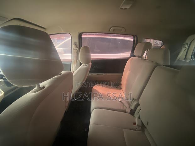Toyota Passo Sette 2012 Brown