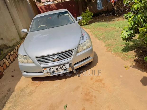 Toyota Mark X 2006 Silver
