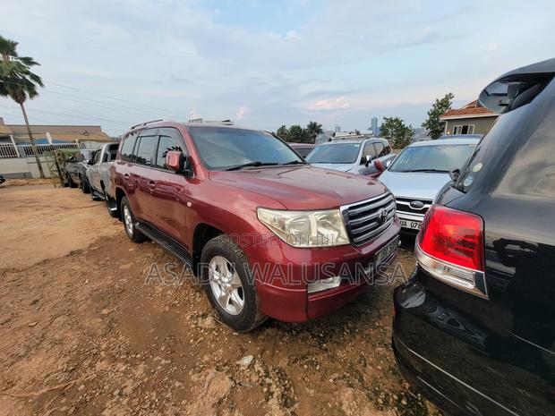 Toyota Land Cruiser 2013 Red