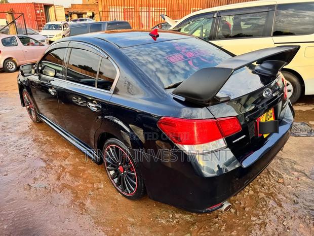 Subaru Legacy 2010 Black