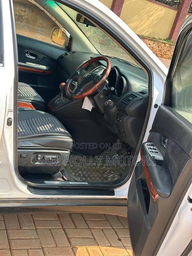 Toyota Harrier 2008 White