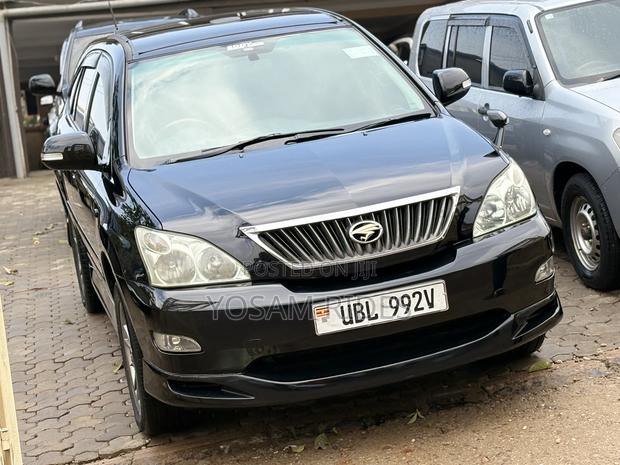 Toyota Harrier 2.4 2011 Black