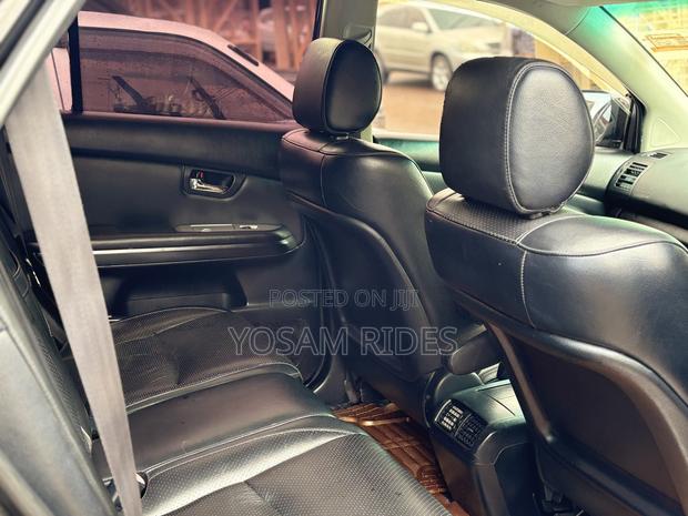 Toyota Harrier 2.4 2011 Black