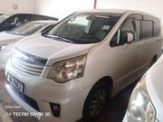 Toyota Noah 2012 White for sale