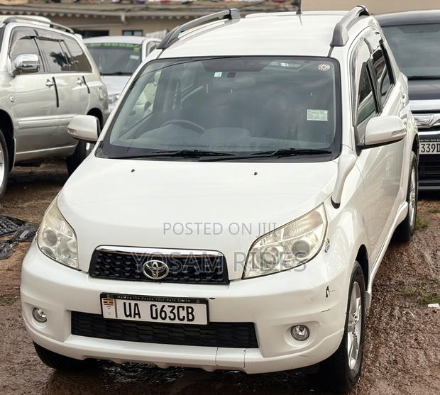 Toyota Rush 1.5 RWD 2011 White
