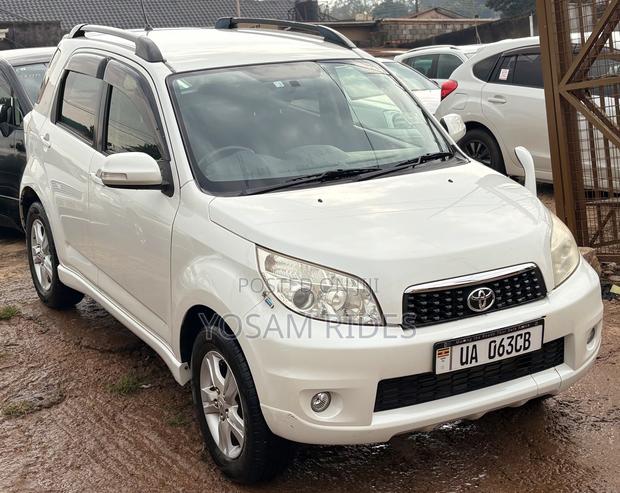 Toyota Rush 1.5 RWD 2011 White