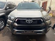 Toyota Hilux 2016 Green for sale