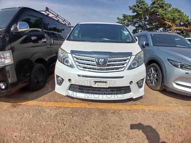 Toyota Alphard 2014 White