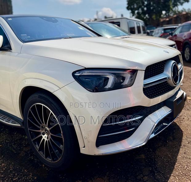 Mercedes-Benz GLE-Class GLE 400d 4MATIC 2021 White