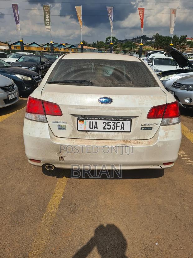 Subaru Legacy 2011 White
