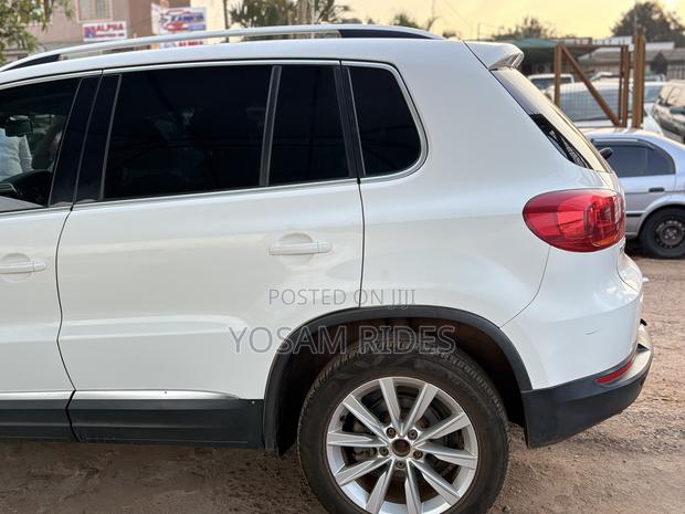 Volkswagen Tiguan S 2013 White