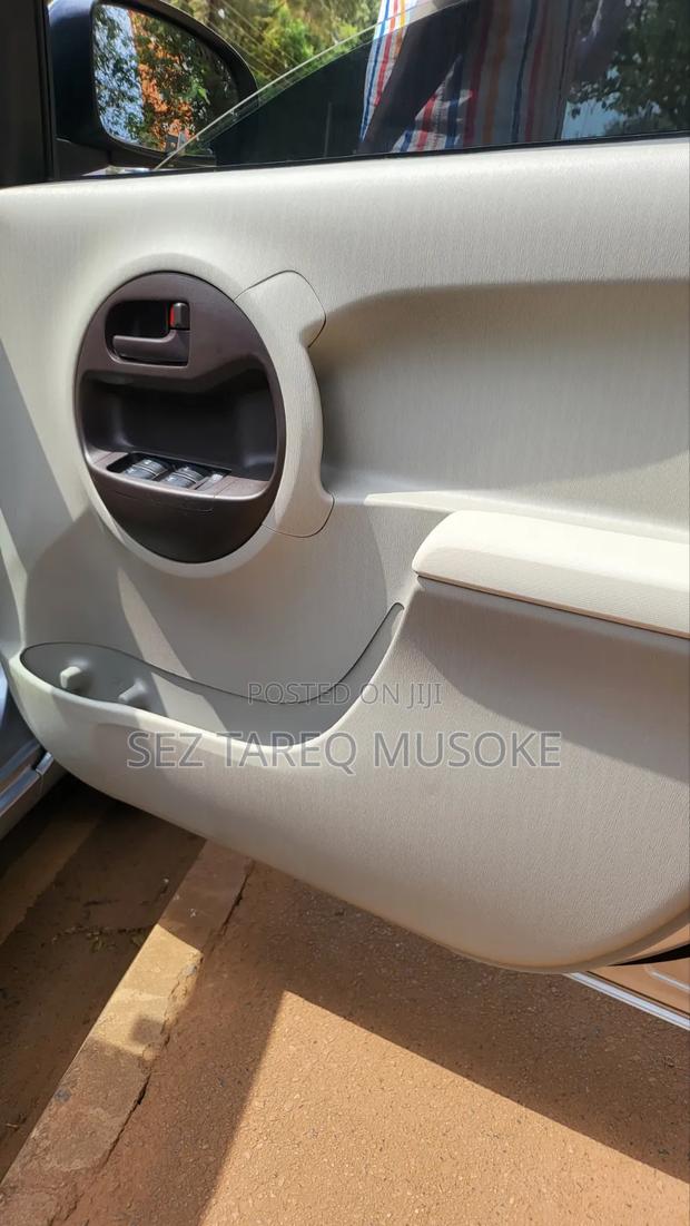 Toyota Passo 2008 Silver