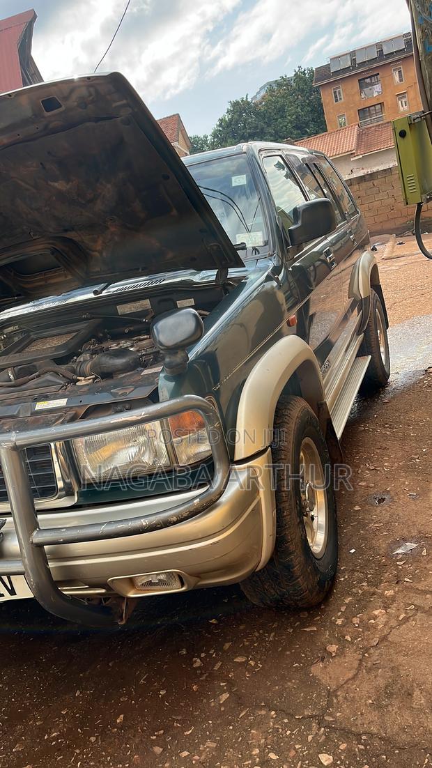 Isuzu Trooper 1996 Gray