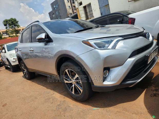 Toyota RAV4 2015