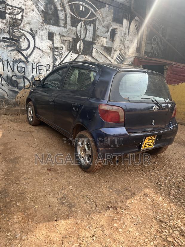 Toyota Vitz 1999 Blue
