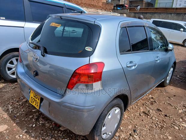 Toyota Vitz 2010 Green