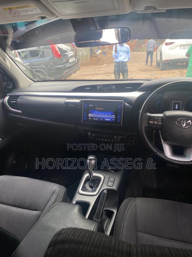 Toyota Hilux Revo Double Cab Deisel 2.4 AWD 2016 Gray