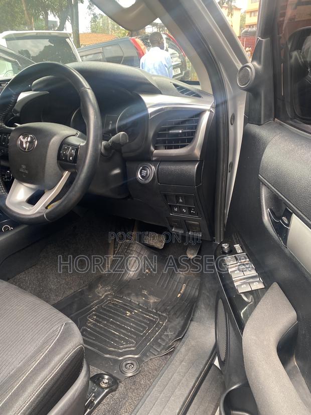 Toyota Hilux Revo Double Cab Deisel 2.4 AWD 2016 Gray
