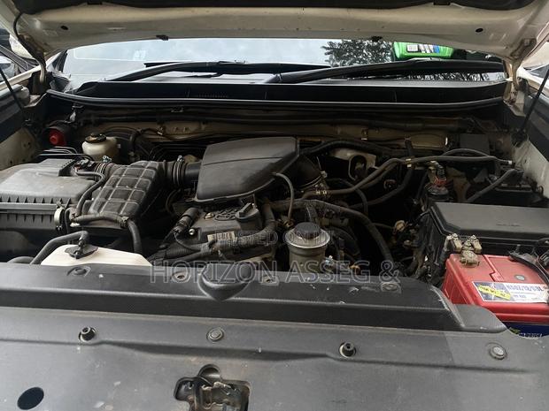 Toyota Land Cruiser Prado 2.7 2018 White