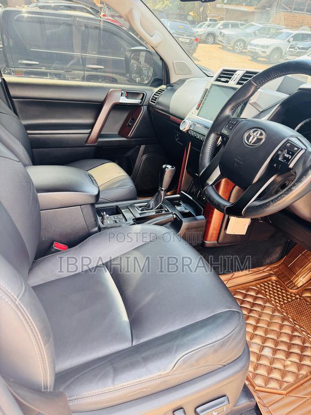 Toyota Land Cruiser Prado 2016 White