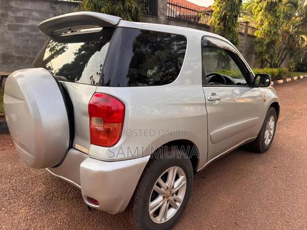 Toyota RAV4 Automatic 2003 Silver