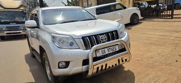 Toyota Land Cruiser Prado 2013 Silver
