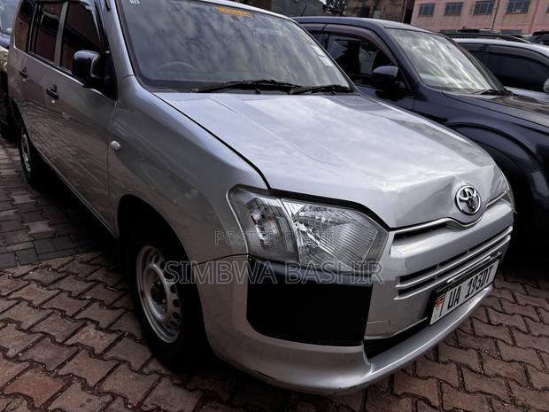 Toyota Probox 2012 Silver