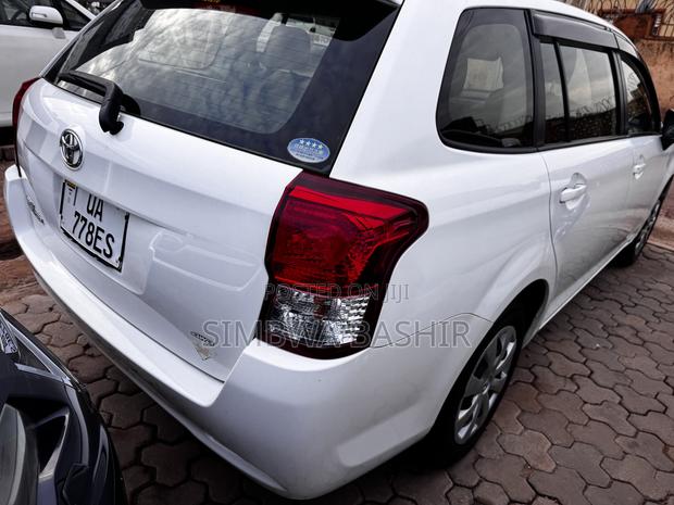Toyota Corolla Fielder 2011 White