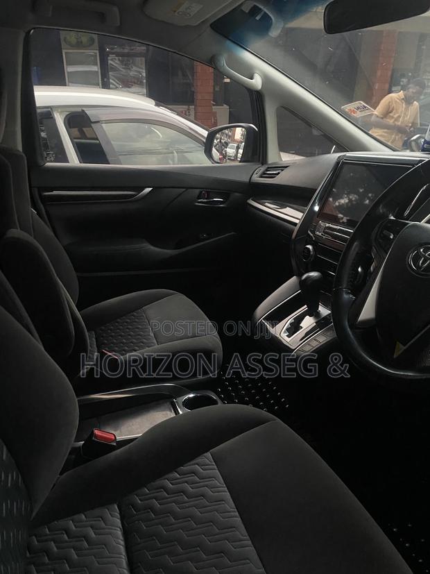 Toyota Vellfire 2017 Black