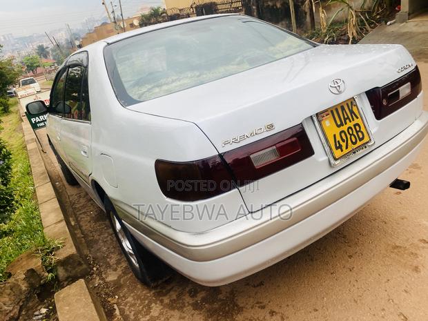 Toyota Corona Premio 1997 White
