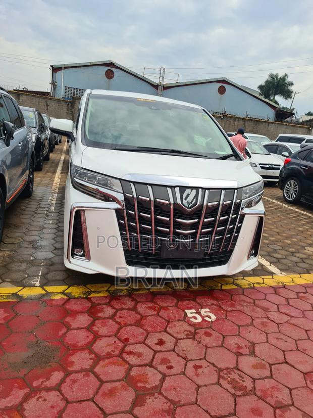 Toyota Alphard 2020 White