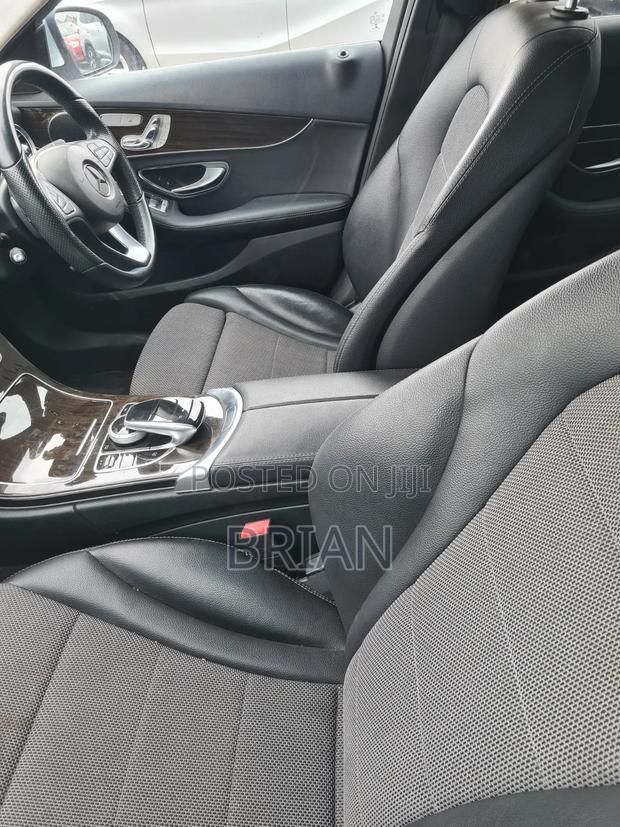 Mercedes-Benz C200 2016 Blue